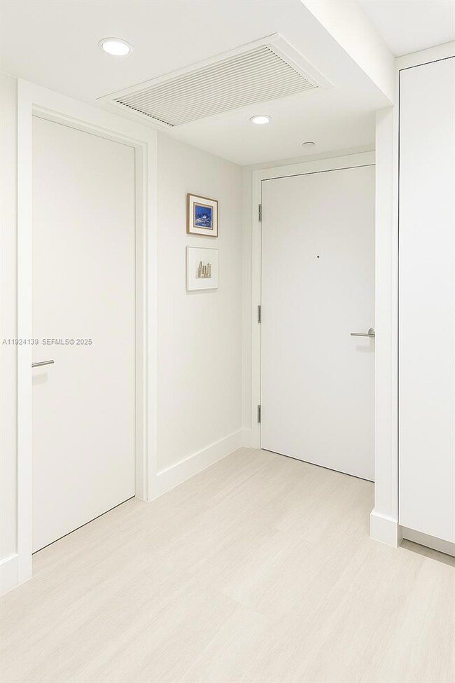 Roney Palace unit 636, Miami Beach, FL 33139 - photo 2