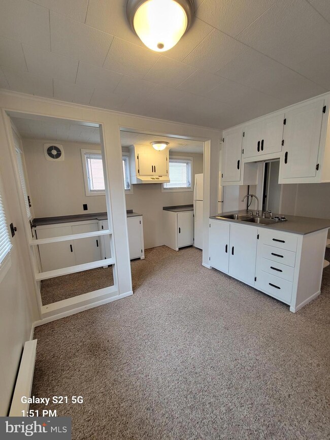 233 E Main St unit . 1, Waynesboro, PA 17268 - photo 6