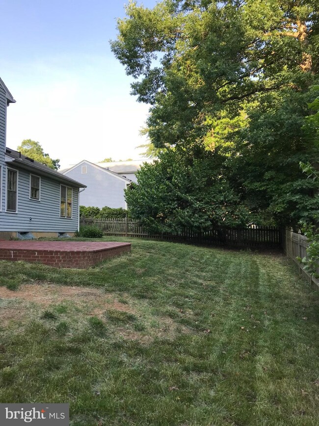 10010 Marshall Pond Rd, Burke, VA 22015 - photo 4