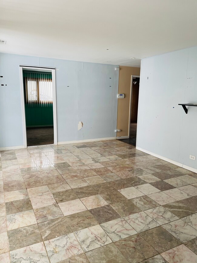 19041 Baker Ave, Country Club Hills, IL 60478 - photo 2