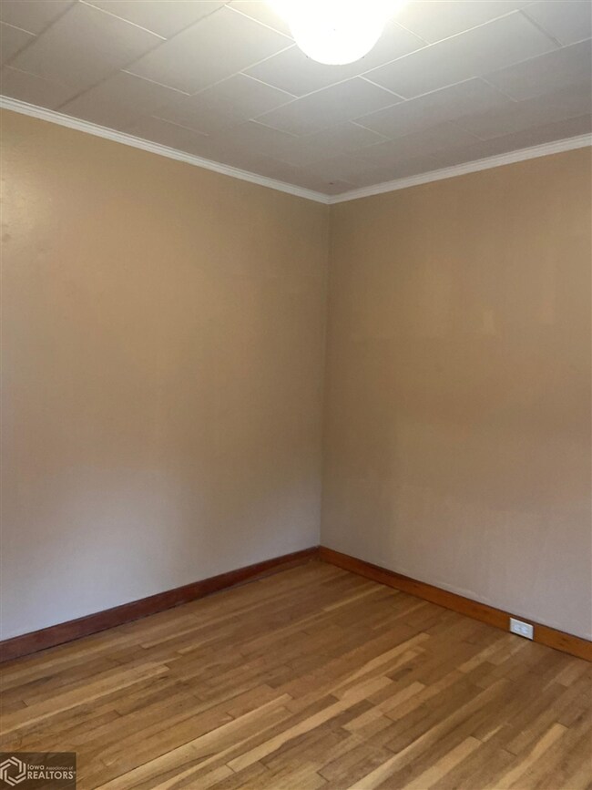 505 E Nishna Rd, Shenandoah, IA 51601 - photo 5