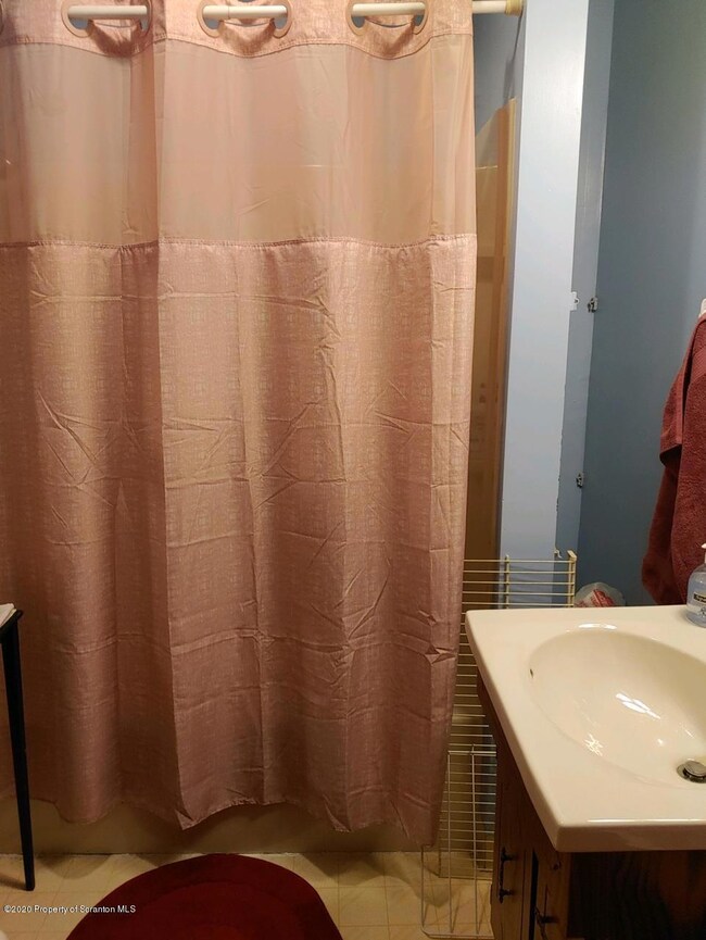 120 N Main St, Taylor, PA 18517 - photo 6