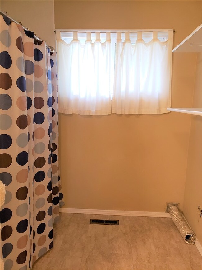 1469 Buffalo Rd, Helena, MT 59602 - photo 4