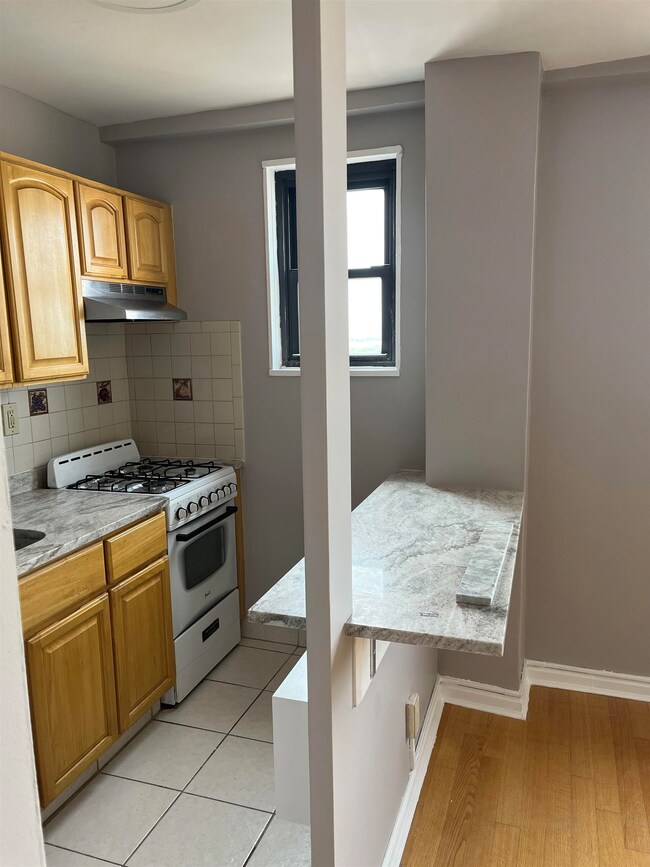 The Kennedy House unit 6C, Bayonne, NJ 07002 - photo 7