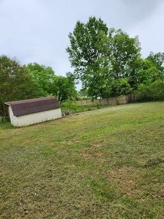 1304 Mockingbird Dr, Shelbyville, TN 37160 - photo 6