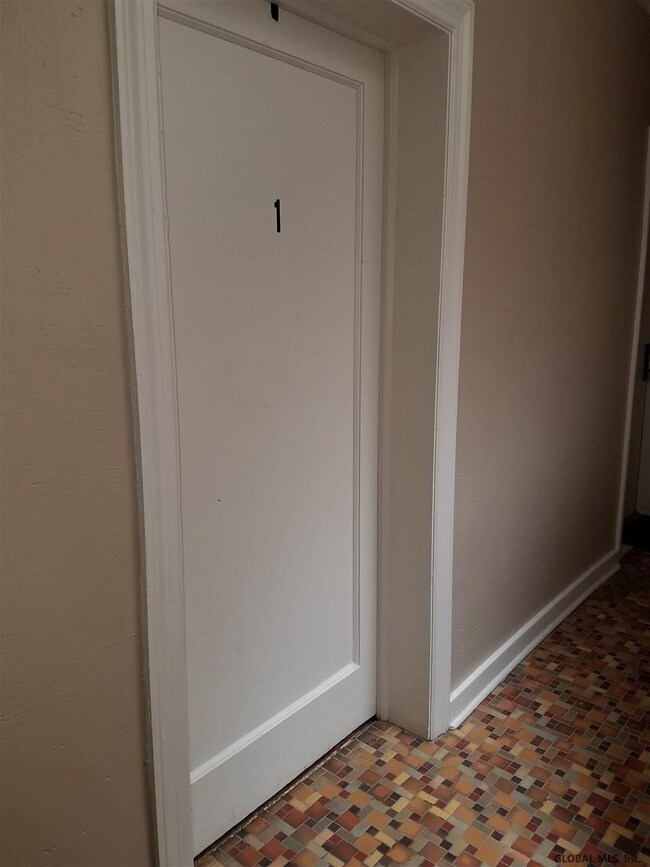 37 Parkwood St unit 1, Albany, NY 12208 - photo 3