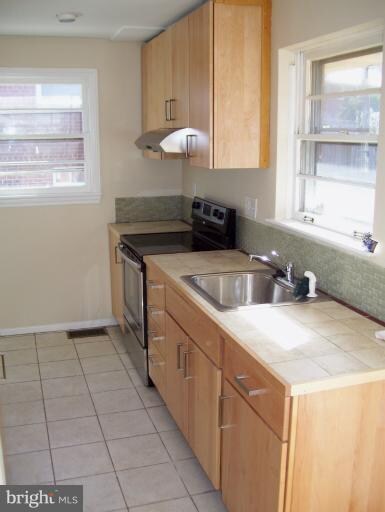 8303 Fremont St, New Carrollton, MD 20784 - photo 6