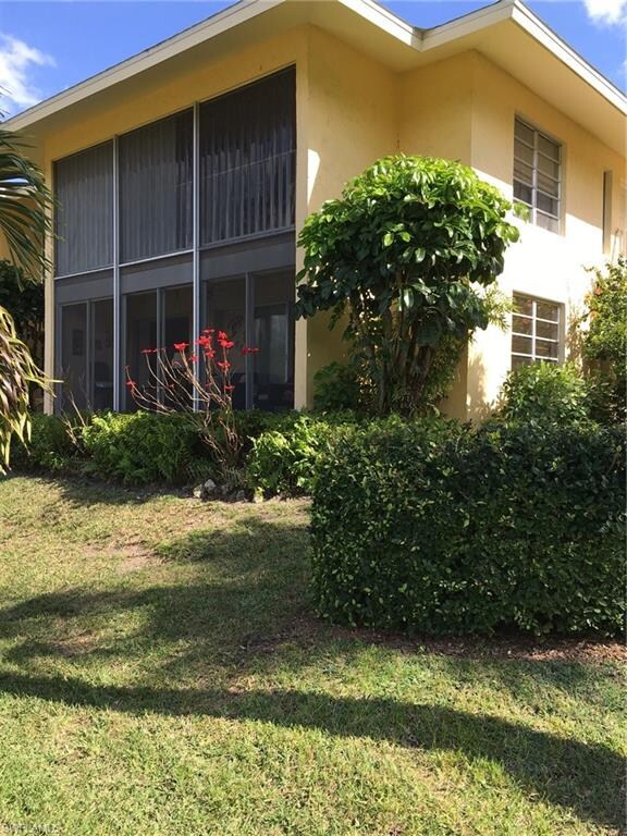 700 Broad Ave S unit 700, Naples, FL 34102 - photo 2