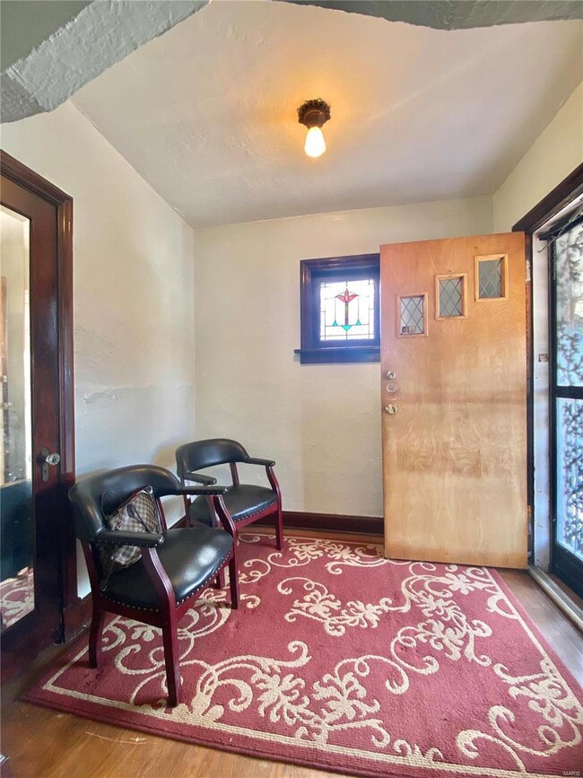 4549 Carter Ave, Saint Louis, MO 63115 - photo 4