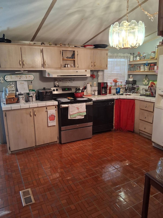 724 Chaparral Dr unit 125, Lakeland, FL 33815 - photo 2