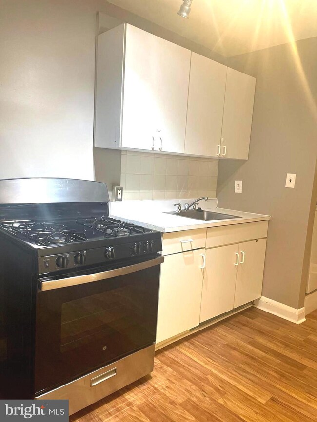 110 Cherrydell Rd unit 2, Catonsville, MD 21228 - photo 7