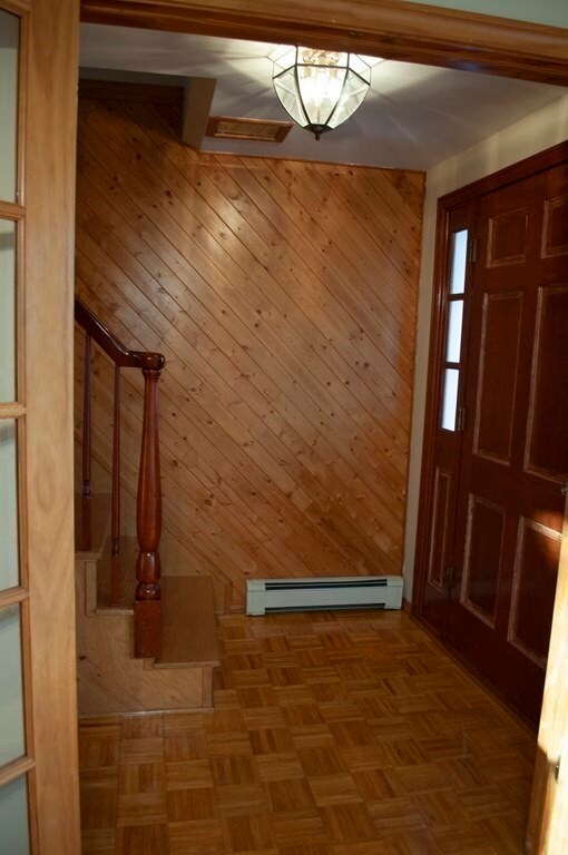 14 Wintworth St unit 1, Chicopee, MA 01013 - photo 3