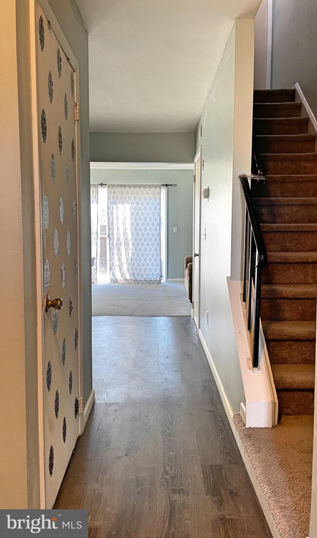 489 Fairfield Rd, East Windsor, NJ 08520 - photo 2