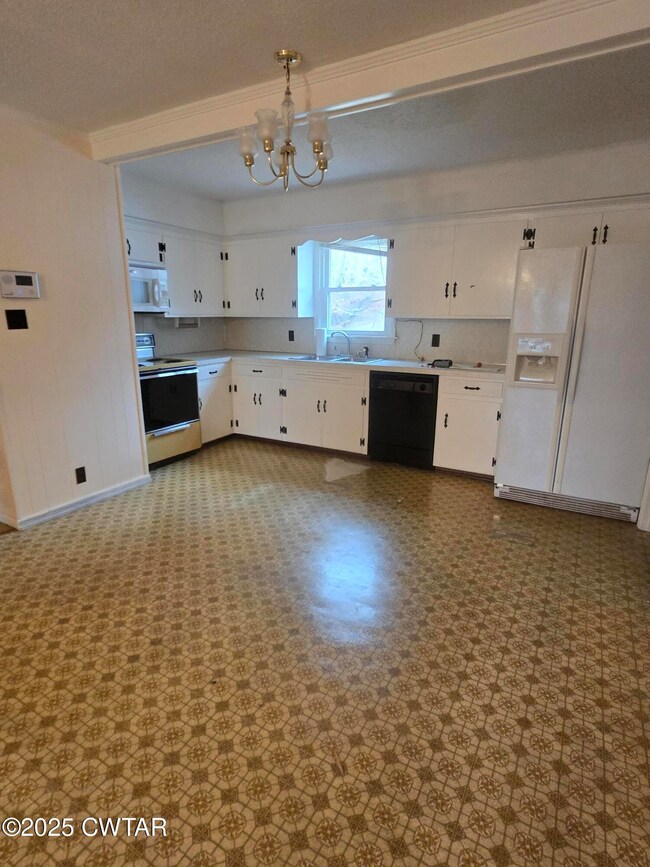 19 Meridian Dr, Jackson, TN 38301 - photo 4