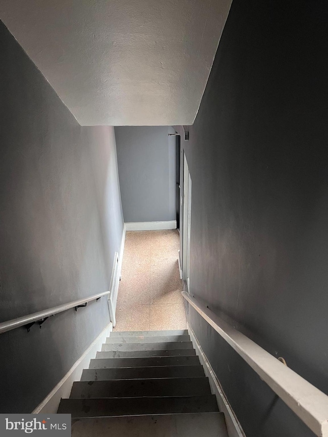 27 N Hanover St, Pottstown, PA 19464 - photo 2