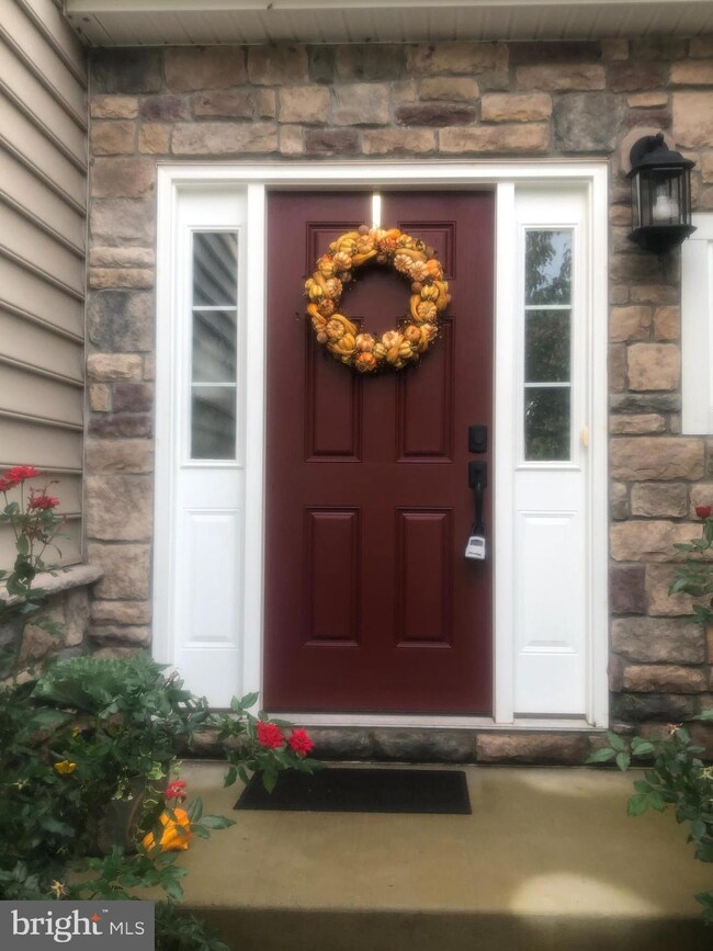 30 Sandy Run Cir, Fort Washington, PA 19034 - photo 4