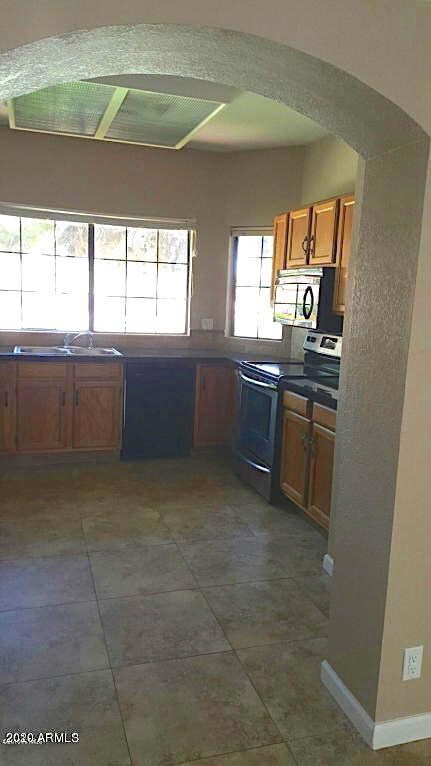 802 E Vaughn Ave, Gilbert, AZ 85234 - photo 3