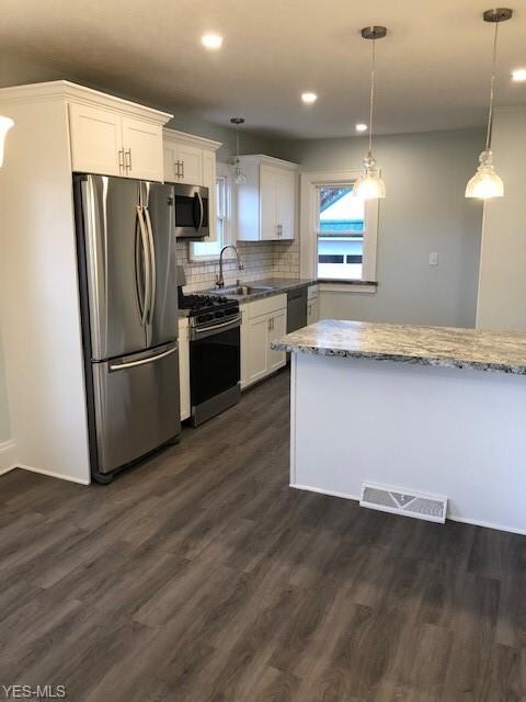 1540 E 300th St, Wickliffe, OH 44092 - photo 4