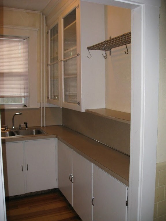 1577 Cranston St, Cranston, RI 02920 - photo 7