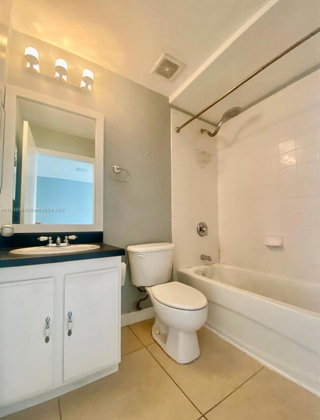 2184 NE 167th St unit 1110, North Miami Beach, FL 33162 - photo 7