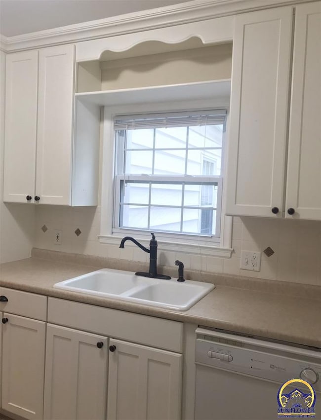 2021 SW Webster Ave, Topeka, KS 66604 - photo 6