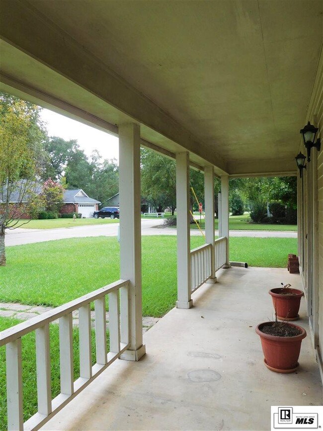 301 Timberwood Dr, Monroe, LA 71203 - photo 3