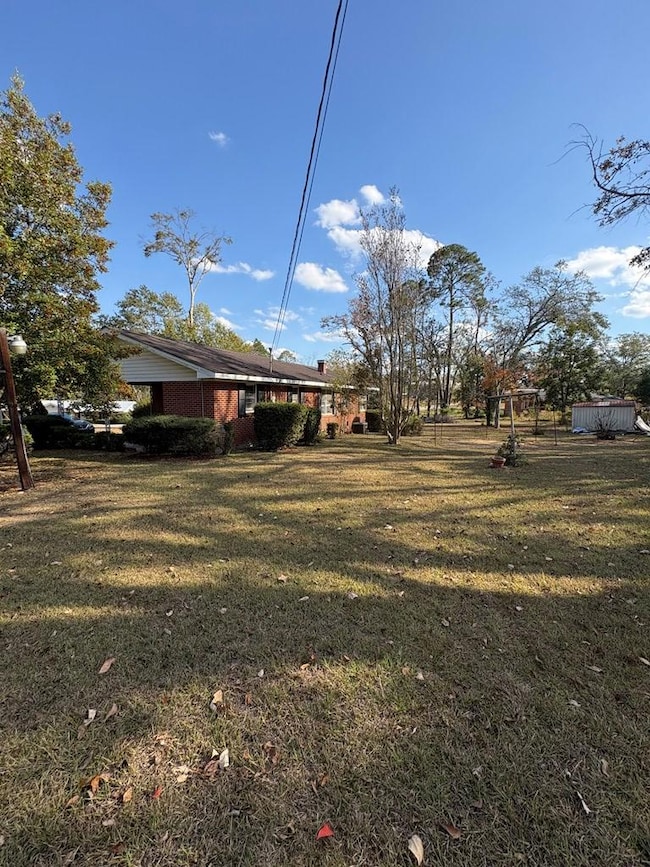 165 N Hamilton St, Lyons, GA 30436 - photo 3