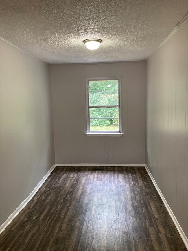 3001 Henderson Ave NW, Cleveland, TN 37312 - photo 6