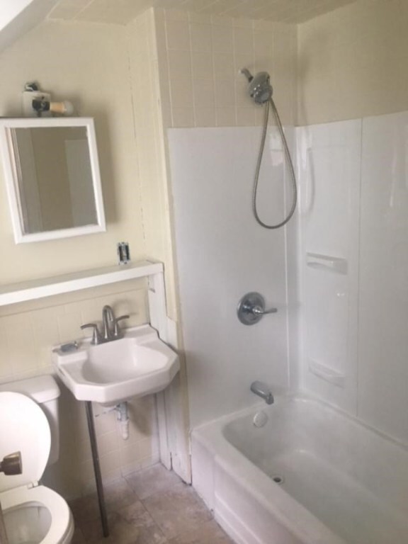 116 Englewood Ave, Pawtucket, RI 02860 - photo 6