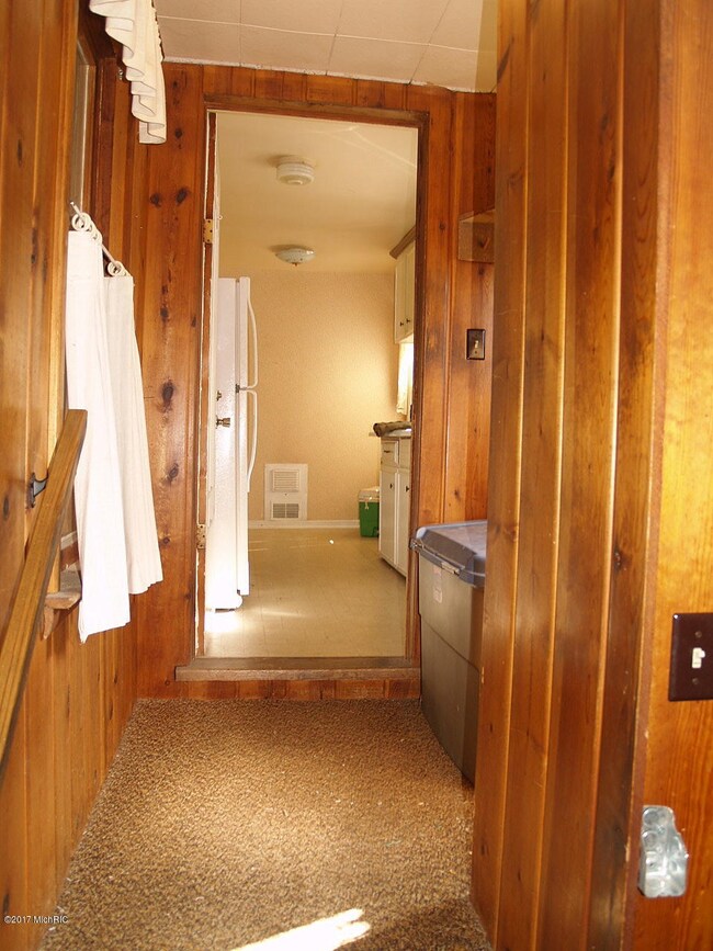 Entry Way from Breezeway