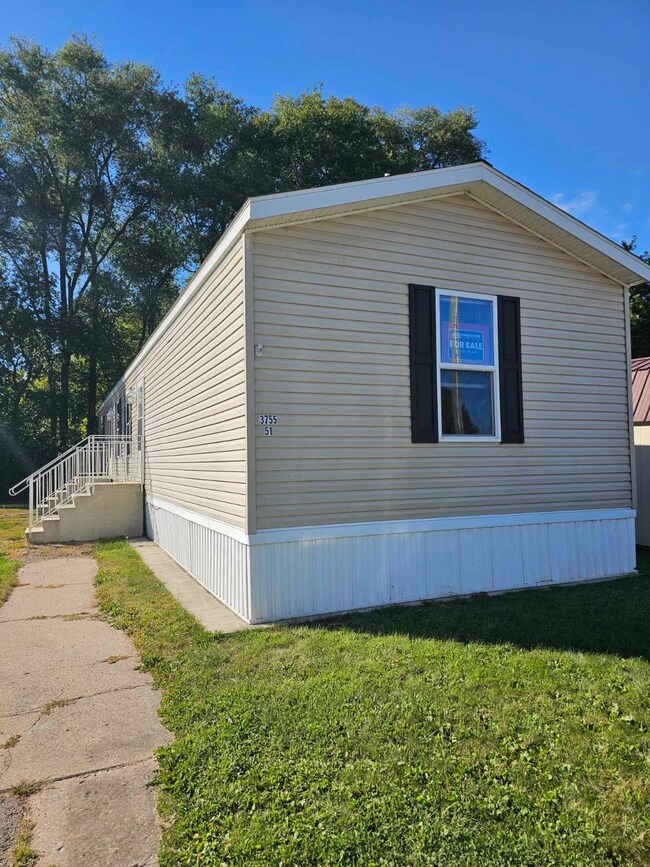 3755 Glenhurst Ln unit 51, Oshkosh, WI 54904 - photo 4