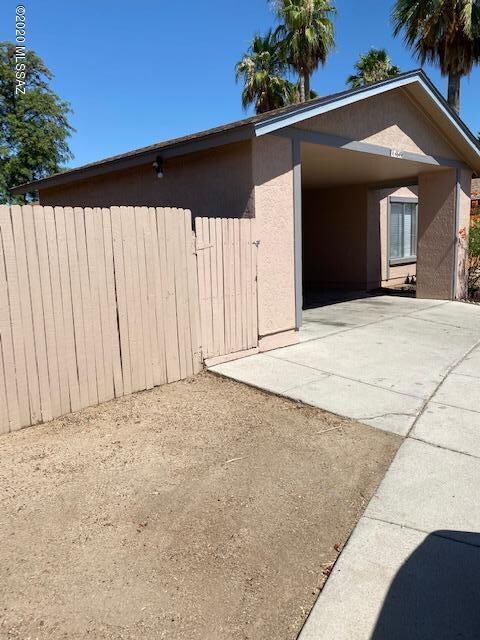 Front side gate