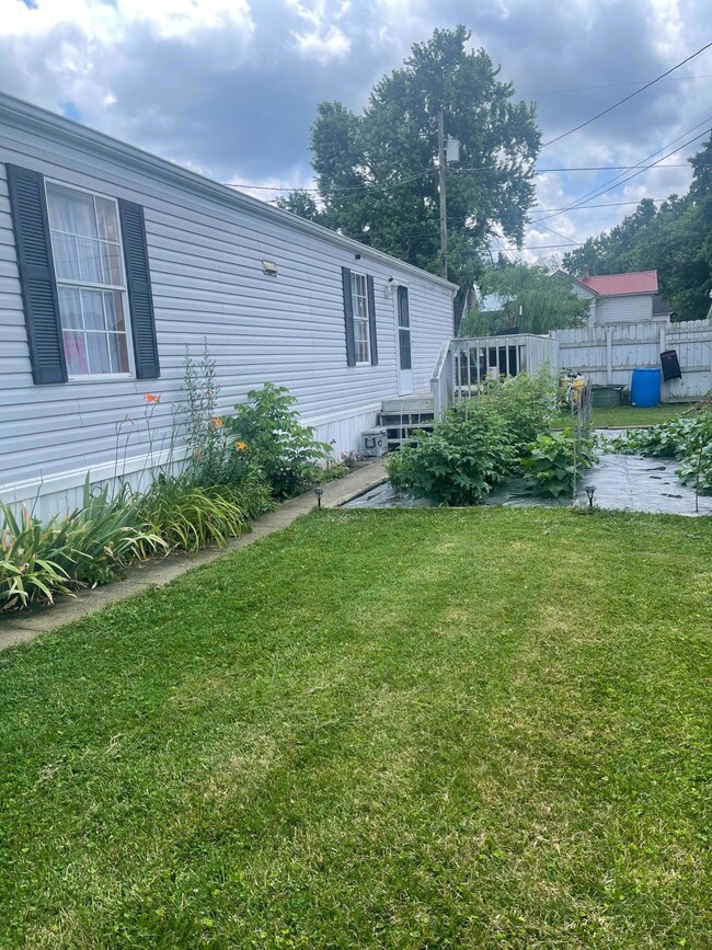 567R Pottery St