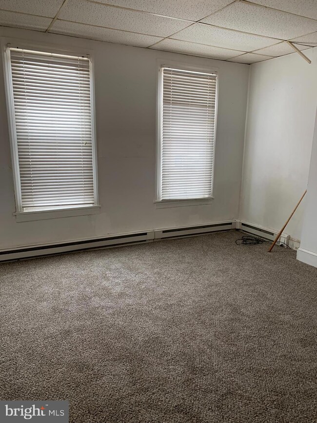 28 S 3rd St, Columbia, PA 17512 - photo 5