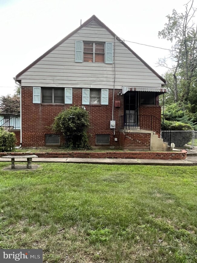 4604 Blaine St NE, Washington, DC 20019 - photo 4