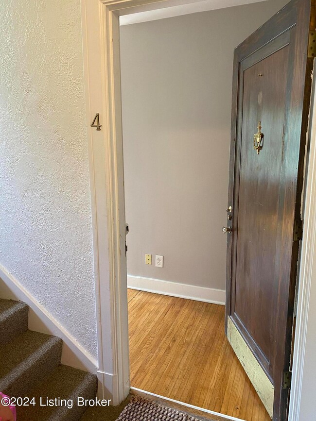 1304 Everett Ave unit 4, Louisville, KY 40204 - photo 3