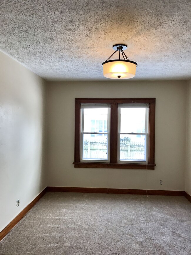 125 E Cripe St, South Bend, IN 46637 - photo 5