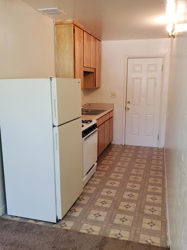 1809 N 5th Ave, Tucson, AZ 85705 - photo 4