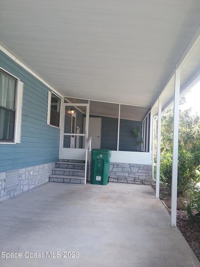 1609 Ridge Dr, Cocoa, FL 32926 - photo 4