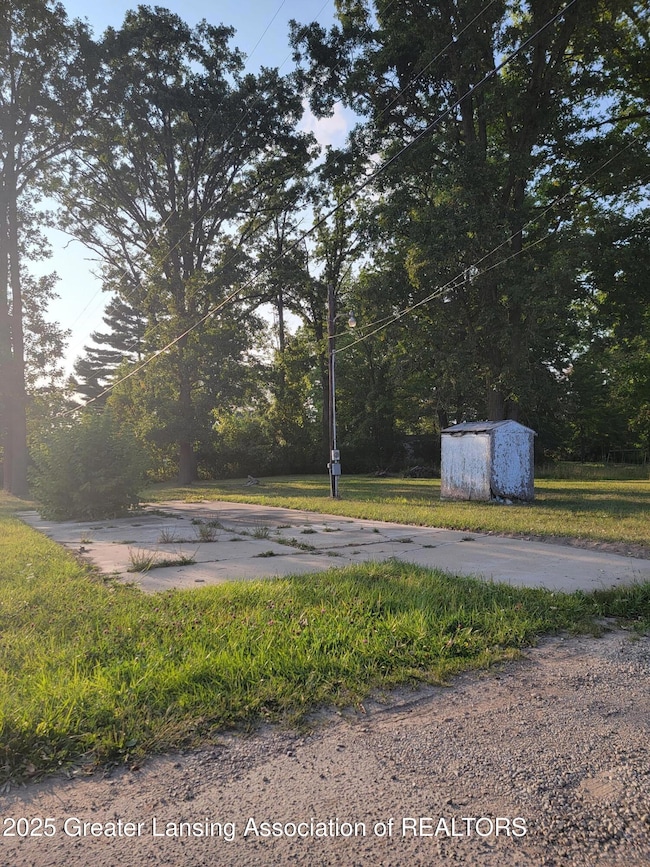 1039 Estey Rd, Beaverton, MI 48612 - photo 3