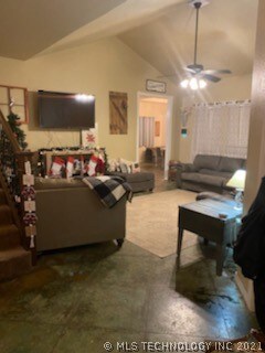 1021 E 13th St, Cushing, OK 74023 - photo 5