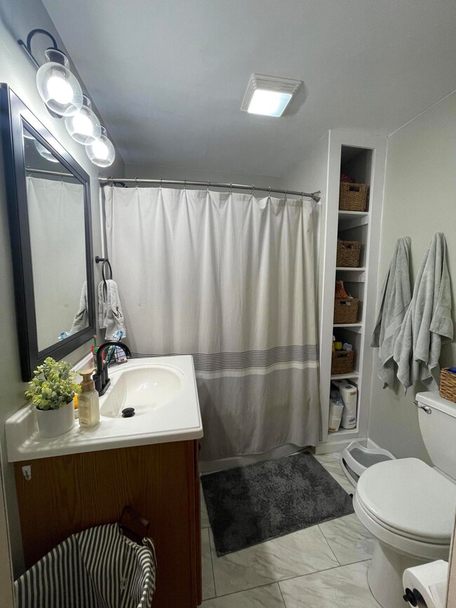 911 Hopson St, Johnson City, TN 37601 - photo 5