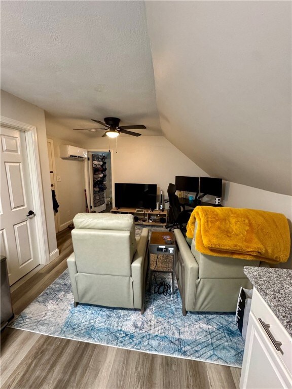 15 Rock St unit 2, Bristol, RI 02809 - photo 5