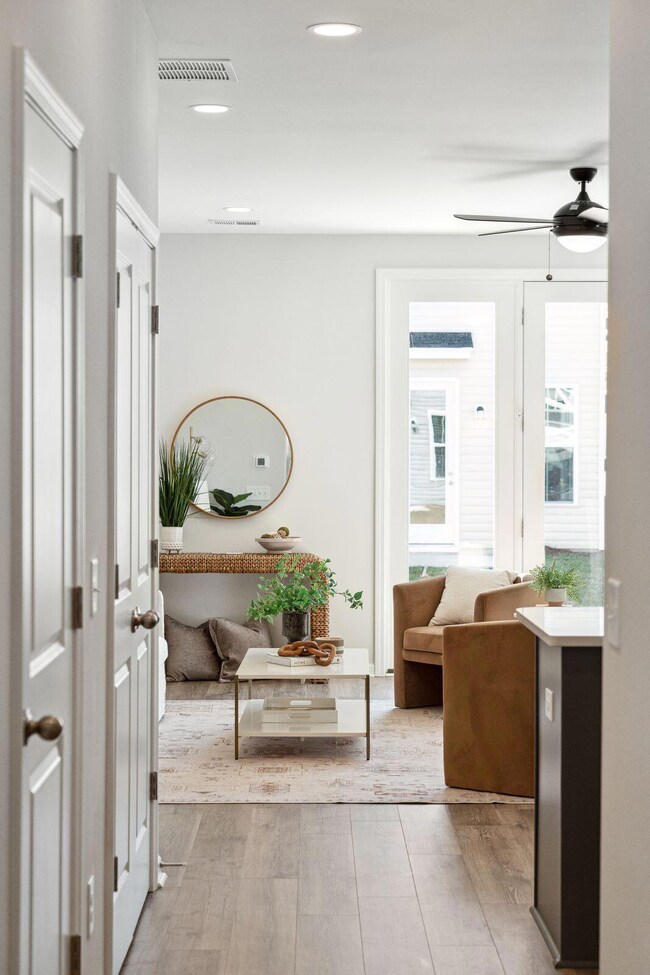 376GreenFernDr-KeenEyeMarketing-008