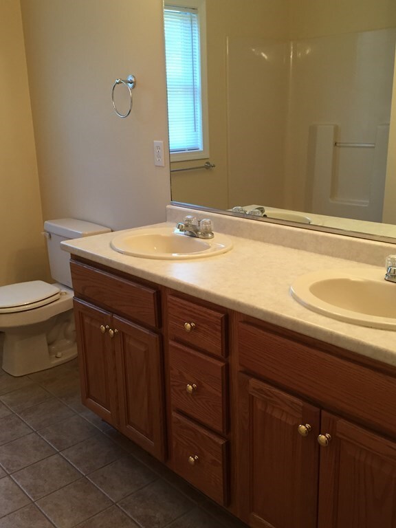 4 River St unit 4, Milford, MA 01757 - photo 4