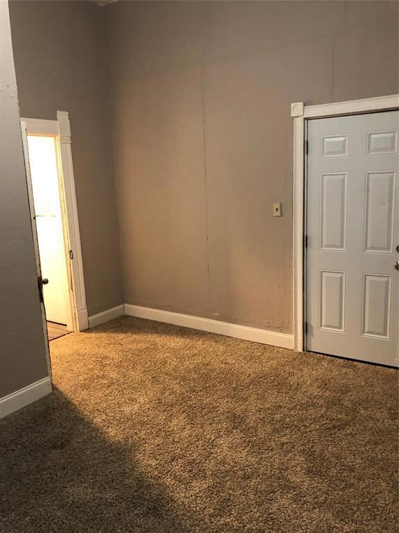 515 N Commerce St unit A, Gainesville, TX 76240 - photo 2