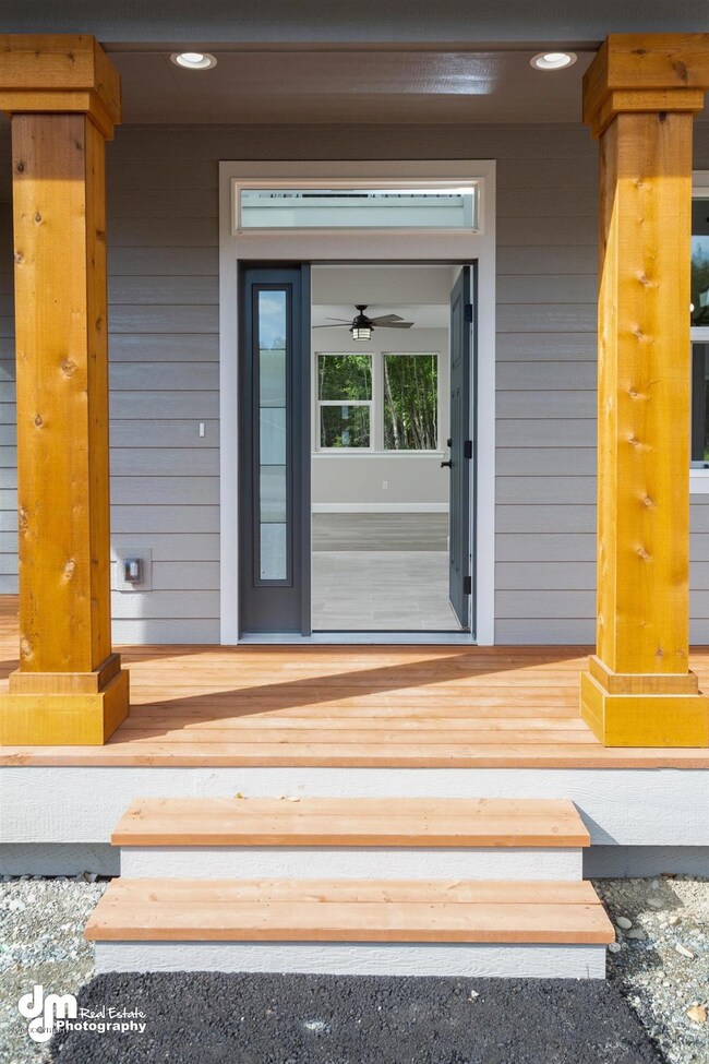 02-Front Entry_DMD_6919