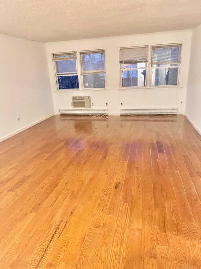 457 Whalley Ave unit 402, New Haven, CT 06511 - photo 3