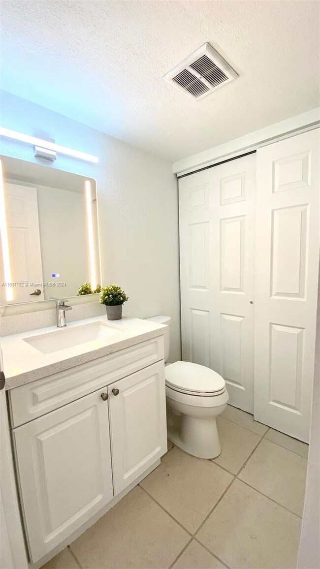 8273 Severn Dr unit B, Boca Raton, FL 33433 - photo 5