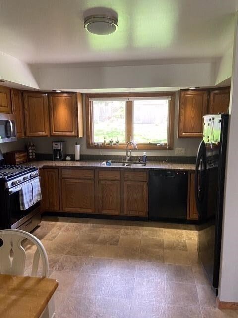 2713 N Jongkind Park Rd, La Porte, IN 46350 - photo 4